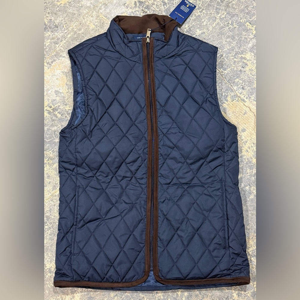 Stafford Mens Small Quilted Classic Fit Navy Vest W/Brown Trim Full Zip - NWT